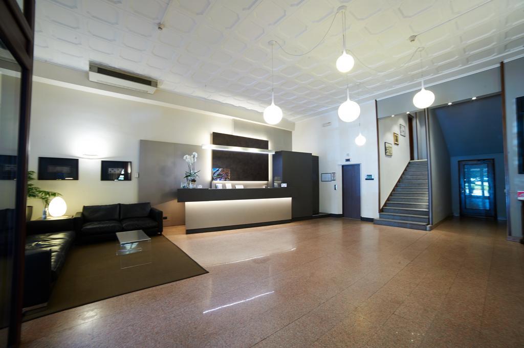Hotel Giardino Арона Екстериор снимка